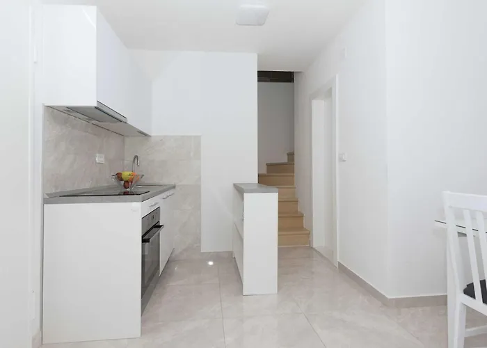 M&a 2 * ماكارسكا