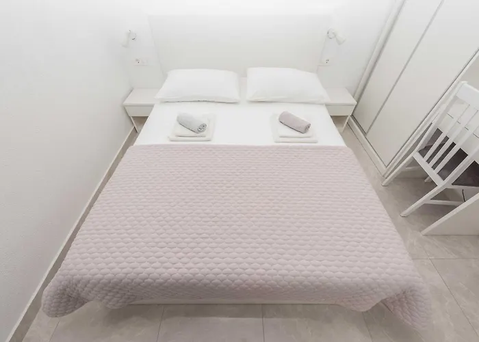 M&a 2 ماكارسكا