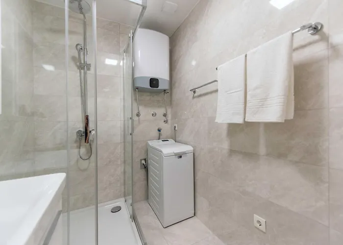 M&a 2 ماكارسكا