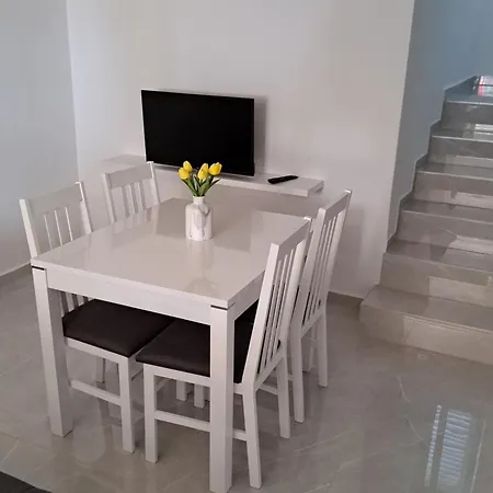 M&a 2 Makarska