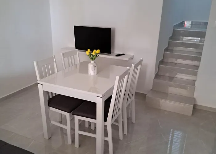 M&a 2 Makarska