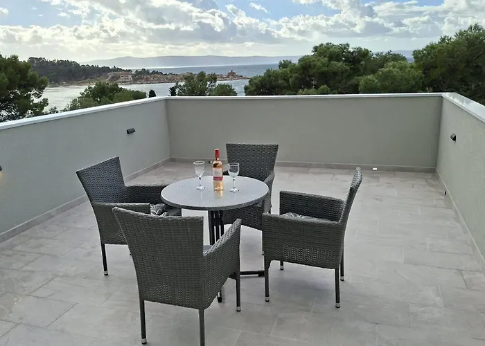 M&a 2 * Makarska