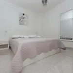 M&a 2 Apartment *