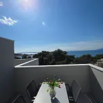 M&a 2 Makarska