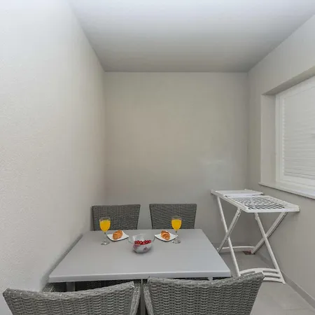 M&a 2 Apartman Makarska