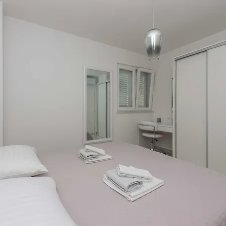 M&a 2 Apartment