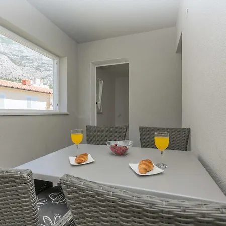 Apartment M&a 2 *