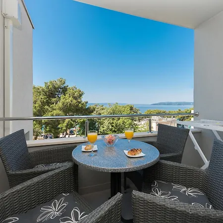 M&a 2 Apartment *