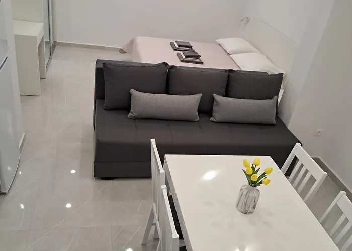 M&a 2 Makarska