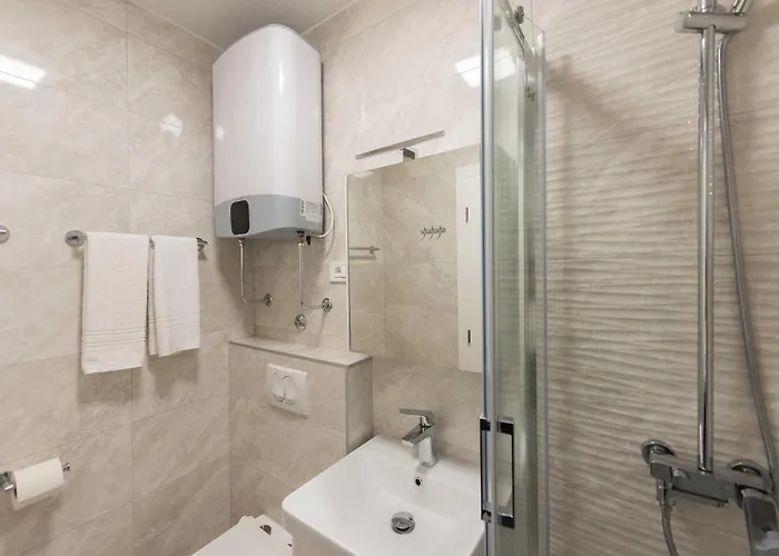 M&a 2 Apartment *
