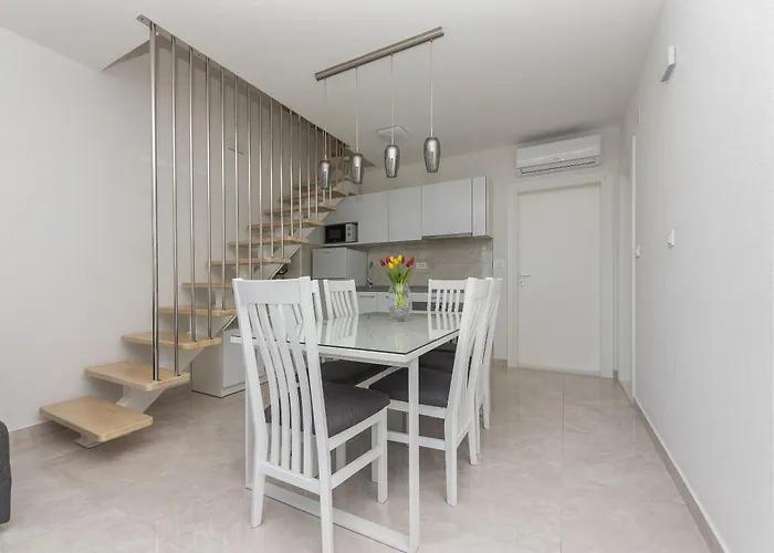 Apartment M&a 2 *