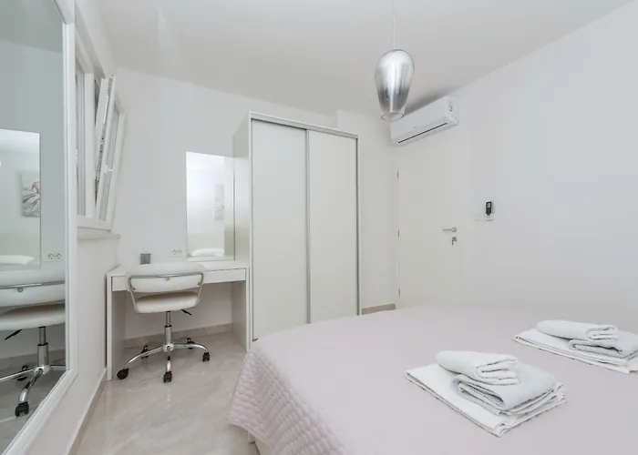 Apartment M&a 2