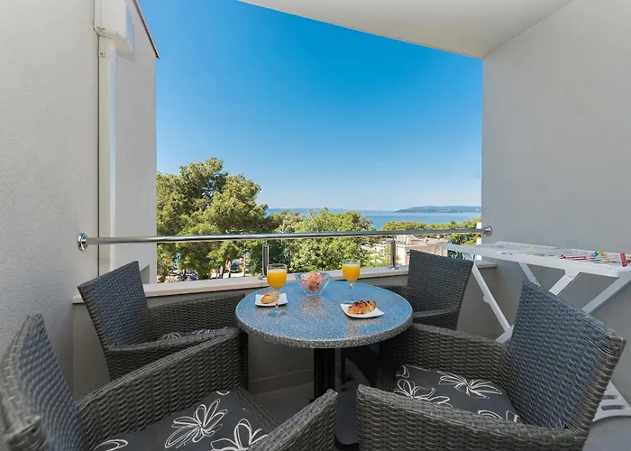 M&a 2 Apartment *