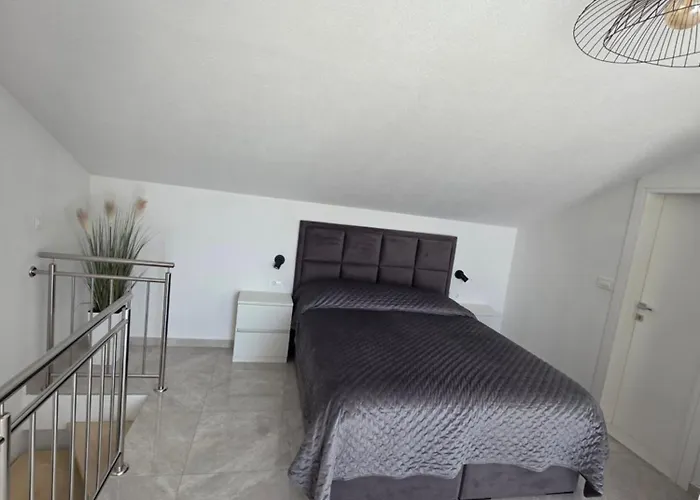 M&a 2 Apartment