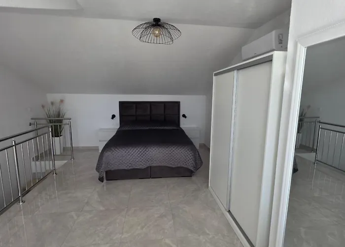 M&a 2 Apartment