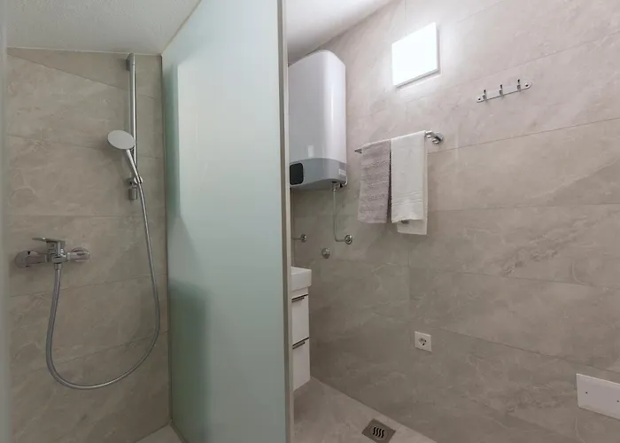 Apartment M&a 2 *